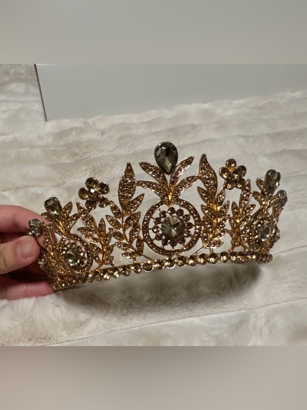 Gold Crystal Floral Tiara - Elegant Women’s Hair Accessory